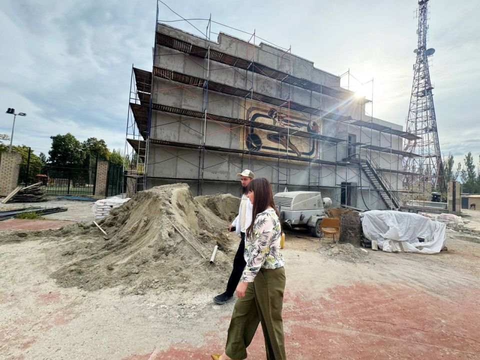 ����� 200 ��������� ������ ���������� �� �������� ������ � ������������� �������� � �������