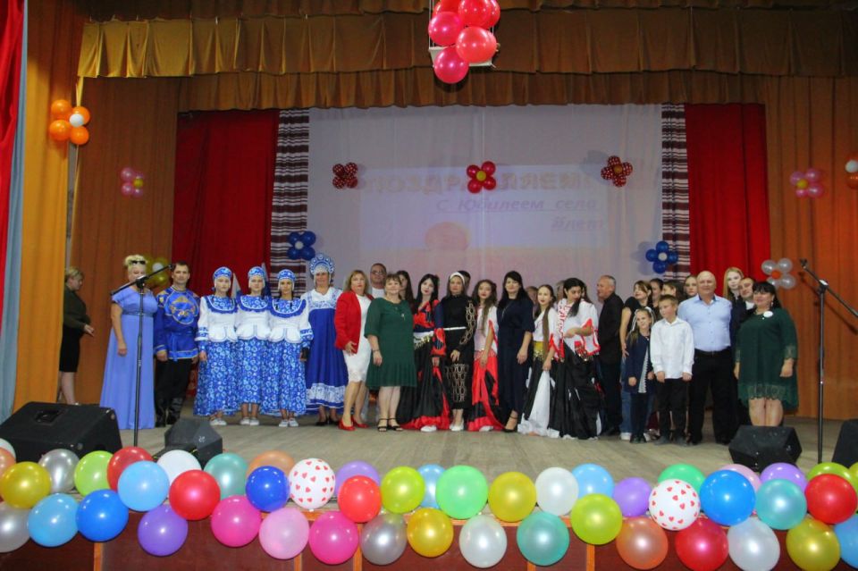 В Хлебодаровке прошло праздничное мероприятие, посвященное Дню основания села