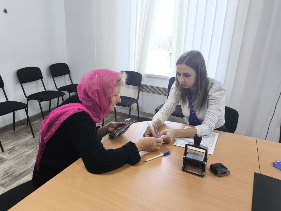 Выездной офис банка ПСБ продолжает свою работу в Великолепетихском муниципальном округе!