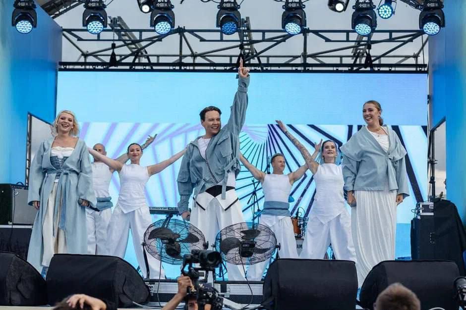 ���� ������������� � ������� ������� � ������������