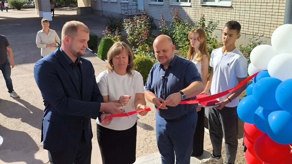 Открылась отремонтированная по народной программе «Единой России» школа в селе Виноградово Алешкинского округа
