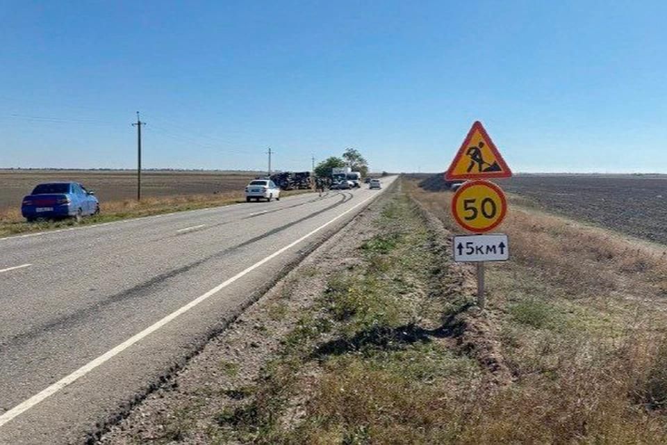В Херсонской области в столкновении легковушки и «КамАЗа» погибла женщина