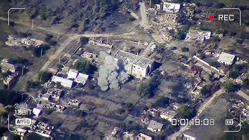 ���������� �����������.. �.�.������� � ������ ����� ����������� "�����", � ������ 18 �� � ��������� �������