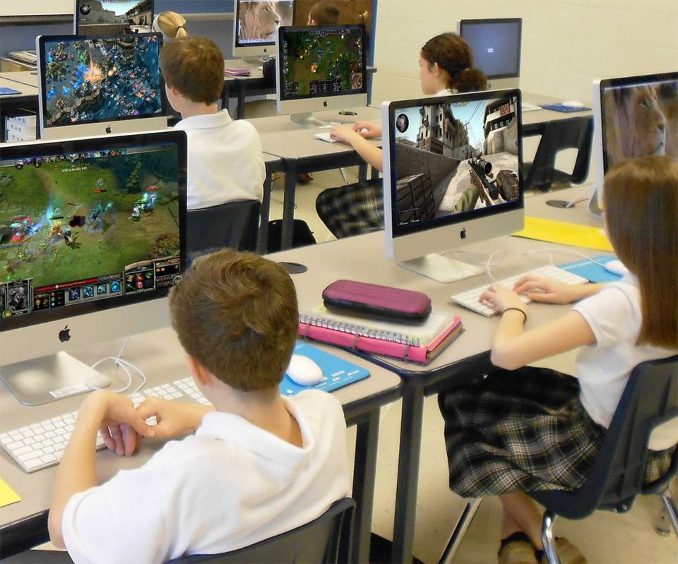 Dota 2, FIFA � Counter-Strike ������� � �������� ��������� �� �����, � Mash