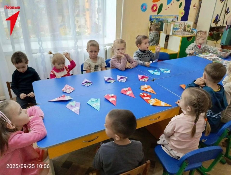 Первые поздравили воспитателей Раздольненского детского сада с профессиональным праздником