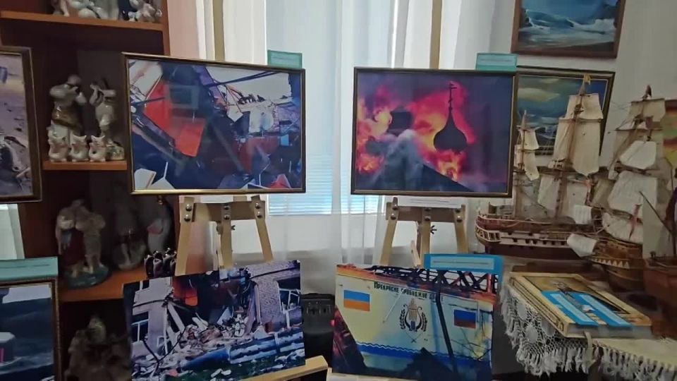 «Долгий путь домой»: к годовщине воссоединения в Скадовске открылась фотовыставка