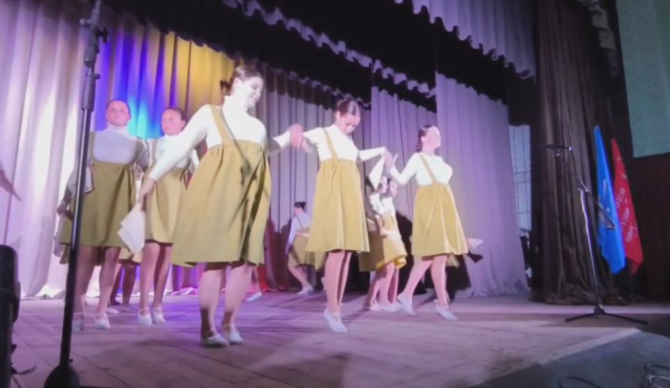 В селе Тарасовка Алешкинского округа прошел концерт «Одна страна, одна Россия!», посвященный Дню воссоединения