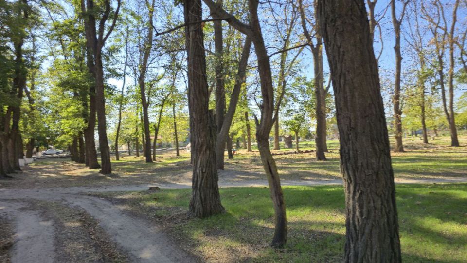 Александр Дудка: Работы по благоустройству и уходу за памятниками прошли в сёлах Скадовского округа