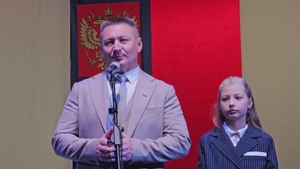 Александр Дудка: Перед Скадовчанами в годовщину воссоединения выступили артисты из Калмыкии