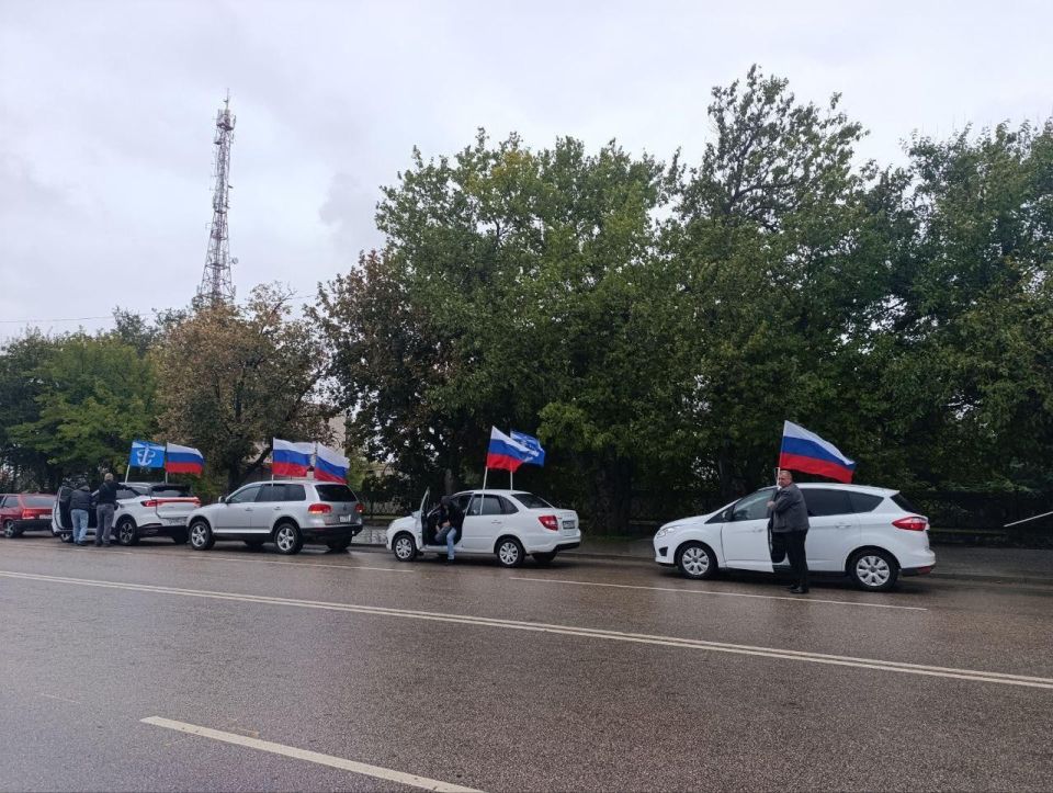 � ��������� ������ �������������� ���������� � ����� 3-����� ������������� � �������