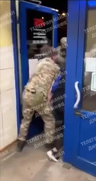 ����� ������� ����������� � ������