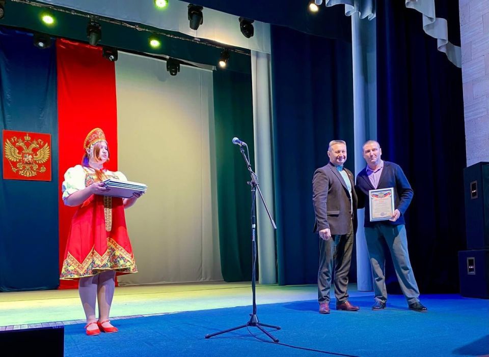 Праздничный концерт ко Дню учителя в Скадовском ЦКД