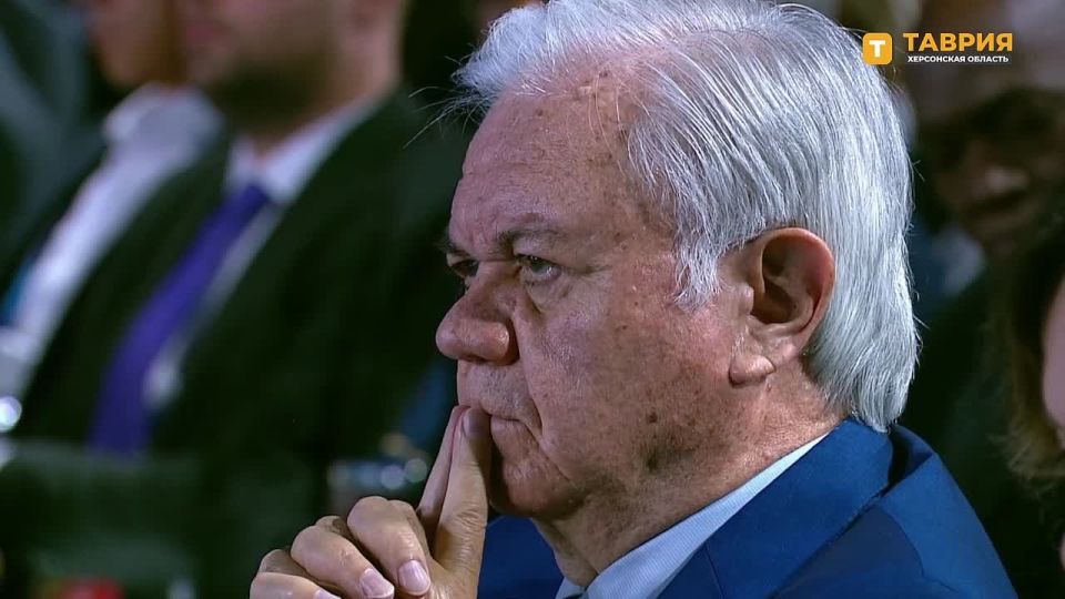 Современному миру нужны договоренности, а не навязывание чьей-то воли, отметил Владимир Путин