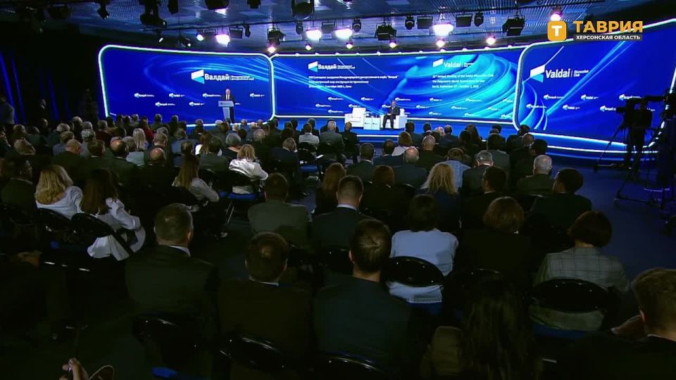 Россия никогда не инициировала военное противостояние, подчеркнул Владимир Путин