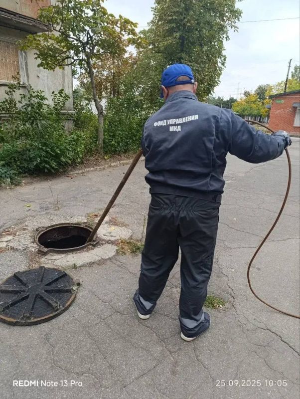 Работы по благоустройству многоквартирных домов в Новой Каховке продолжаются