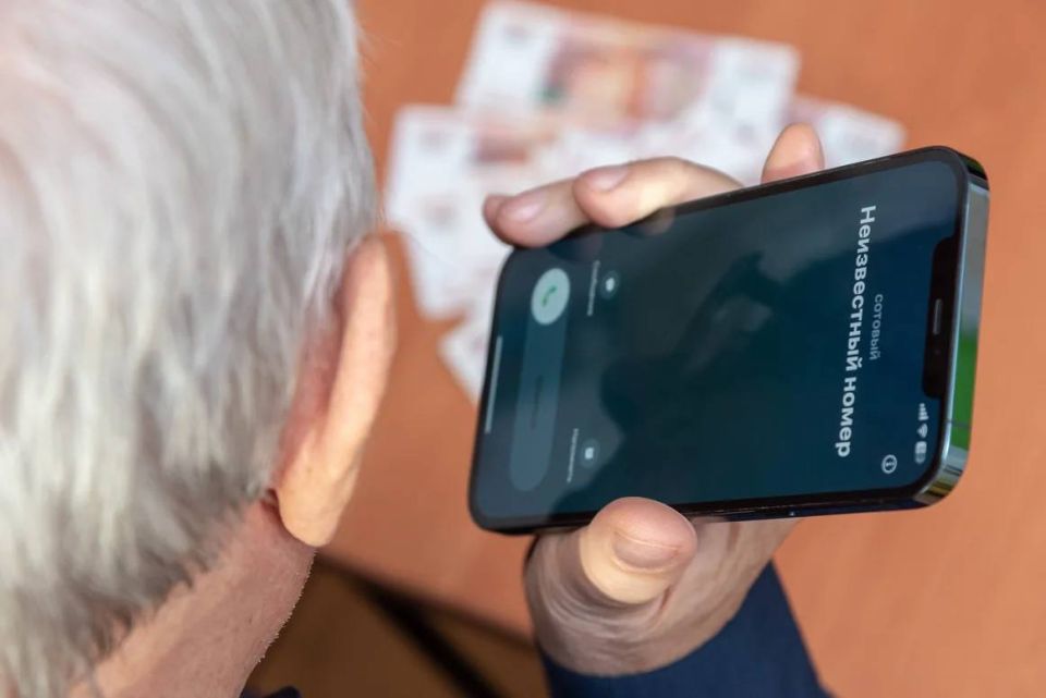 В Новотроицке мужчина обвиняется в мошенничестве в отношении владельцев угнанных авто