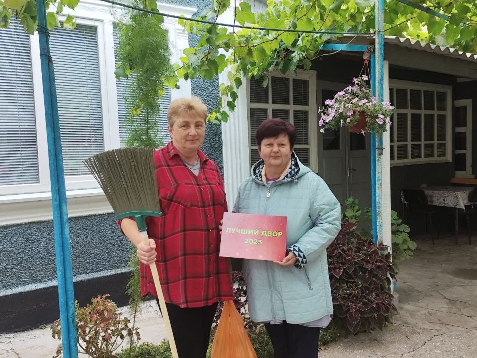 Жителей села Красное поздравили с Днем села