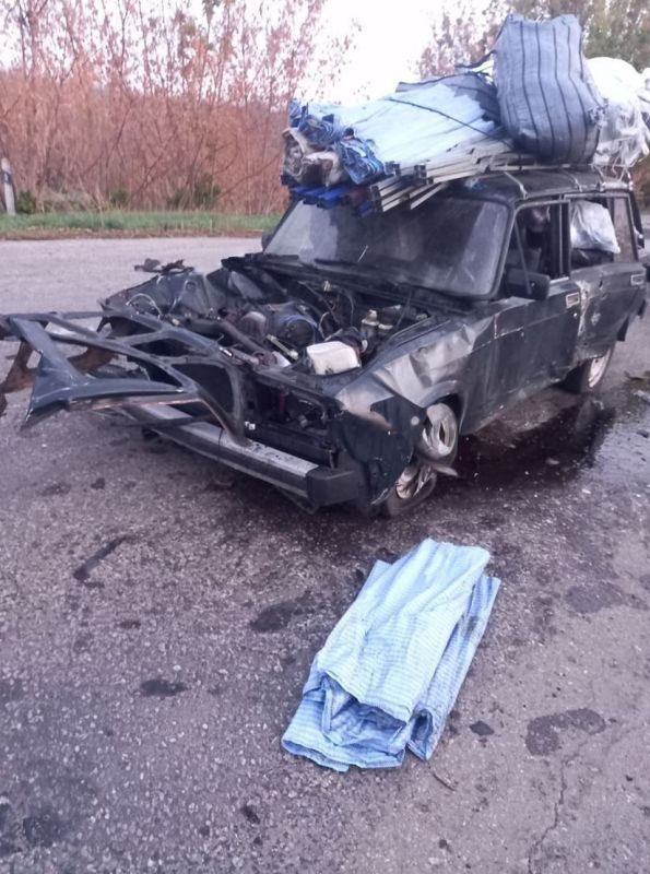 Четверо мирных жителей погибли на трассе между Заводовкой и Горностаевкой в результате целенаправленной атаки БПЛА по гражданским автомобилям, сообщил Губернатор Херсонской области Владимир Сальдо