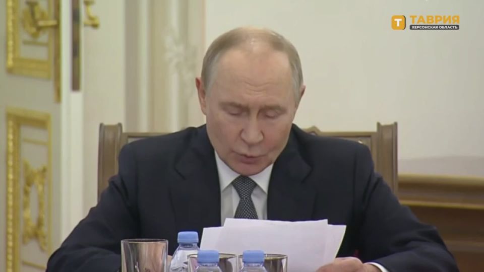 Стратегическая инициатива в зоне СВО полностью остается за Вооруженными силами России, подчеркнул Владимир Путин