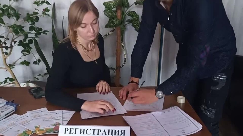 Жители Чаплинского округа Херсонской области приняли активное участие в первом Всероссийском агродиктанте, который прошел в преддверии Дня работника сельского хозяйства