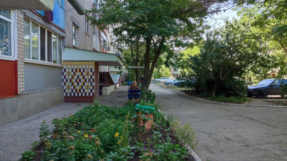 Ольга Осипенко: Продолжаем держать на контроле ситуацию, в которой оказались жители затопленных дождем квартир в Новотроицком по улице Садовая