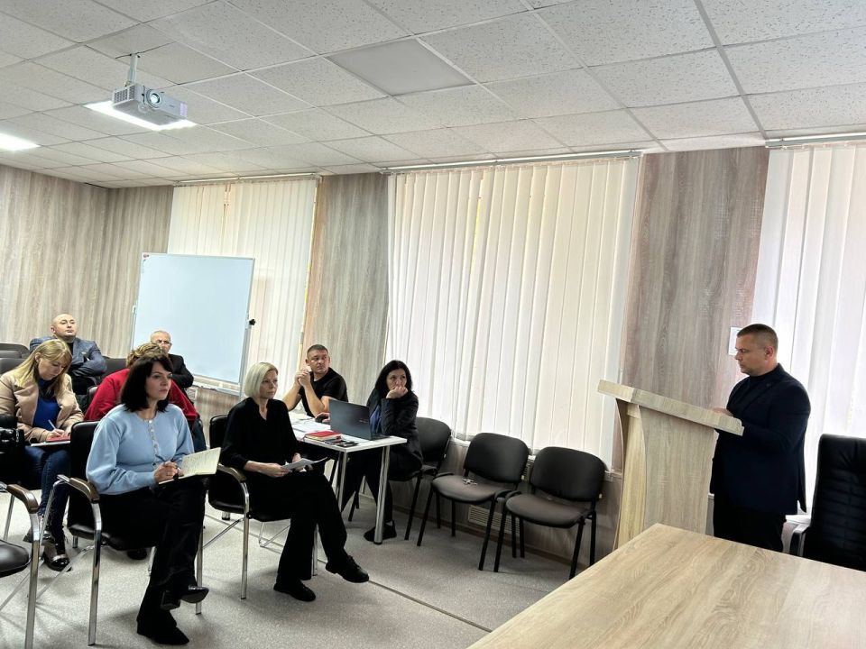 В Чаплинском муниципальном округе прошло заседание межведомственной комиссии по вопросам внесения изменений в схему размещения нестационарных торговых объектов и нестационарных объектов по оказанию услуг на территории округа