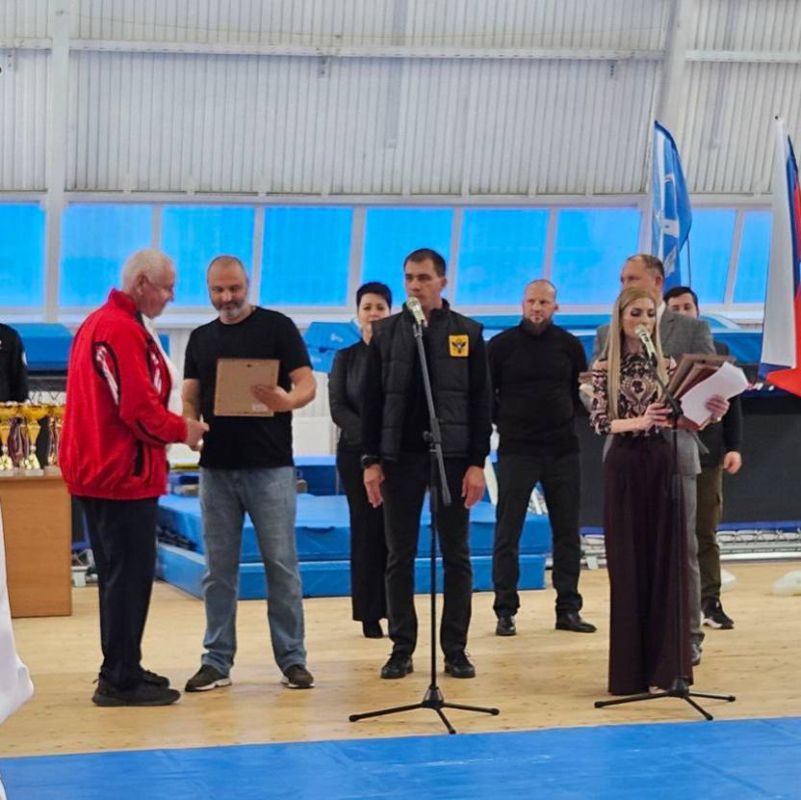 Рамиль Замалетдинов: В Геническе прошли районные соревнования по самбо среди детей от 14 до 17 лет