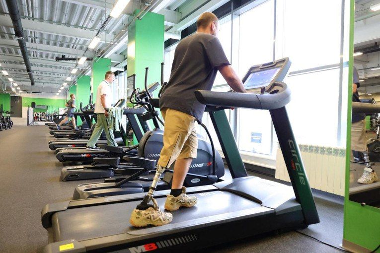 Фонд «Защитники Отечества» предоставляет ветеранам специальной военной операции адаптивную одежду для реабилитации и занятий спортом