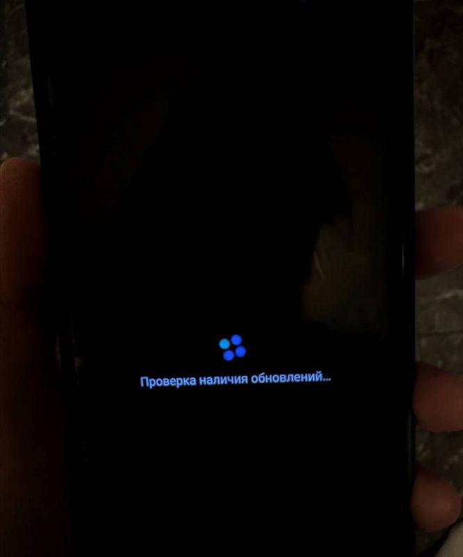 ����� ���������� One UI 8 ���������� Samsung � ������, � Baza