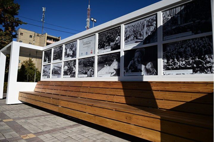 В Скадовске открыли арт-объект «Площадь театральная»