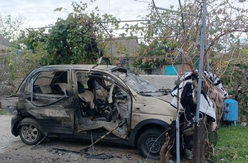 Жилые дома и машина повреждены налетом дронов ВСУ в Князе-Григорьевке