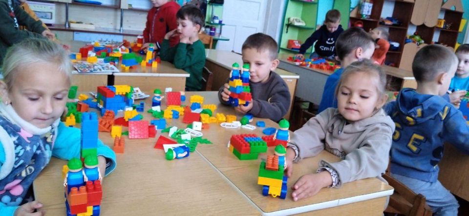 ������� ������ ������: LEGO-��������������� � ������� ����