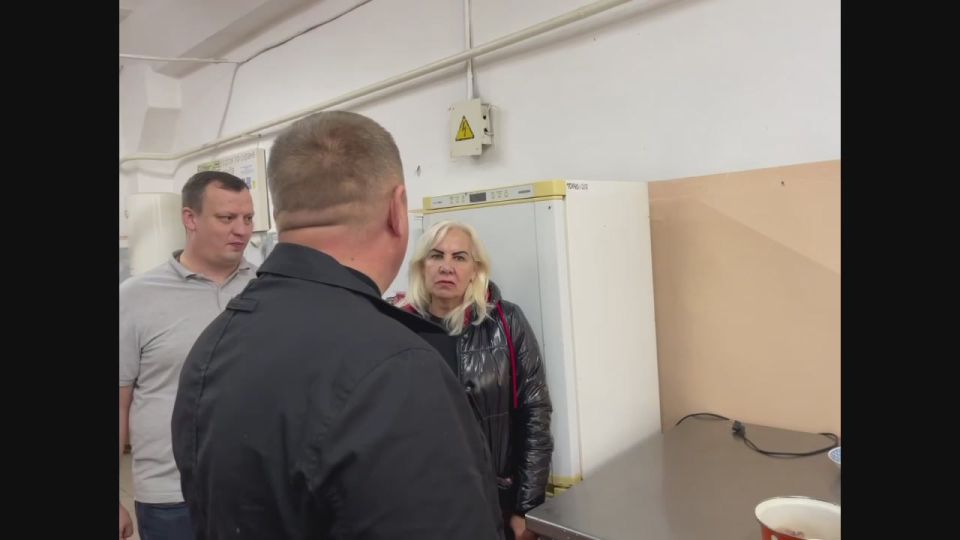 Игорь Кастюкевич: Генический техникум сферы обслуживания Херсонской области получит новую мебель для общежития.