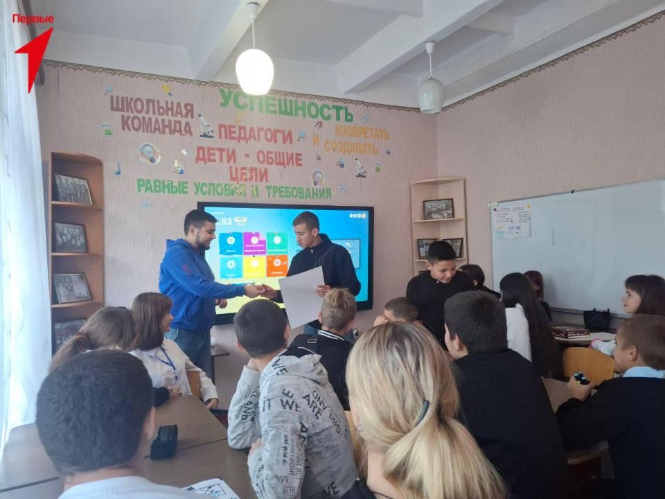 Первые Таврийской школы попробовали себя в роли волонтеров