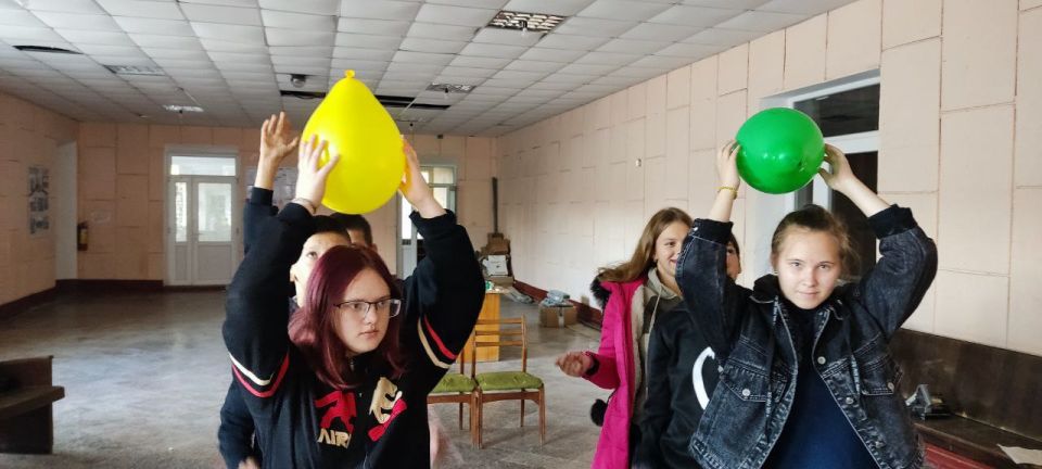 16 октября Нижнесерогозский центр культуры и досуга погрузился в атмосферу тепла и дружбы, отмечая день рождения всеми любимого плюшевого медвежонка — Винни-Пуха!