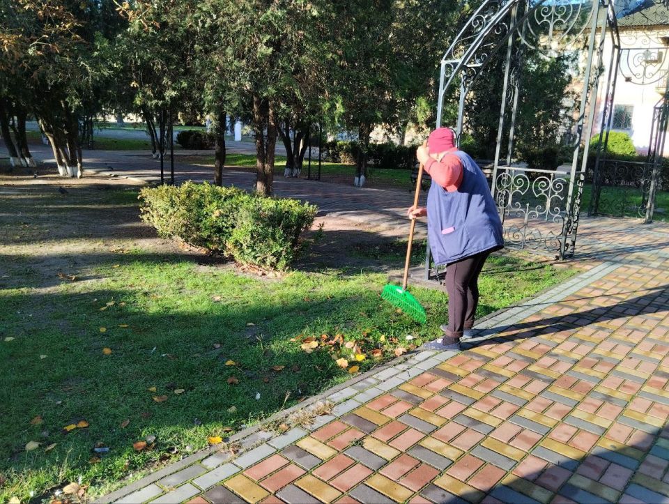 Александр Дудка: Спасибо за чистоту: осенний труд МБУ «Джарылгач»