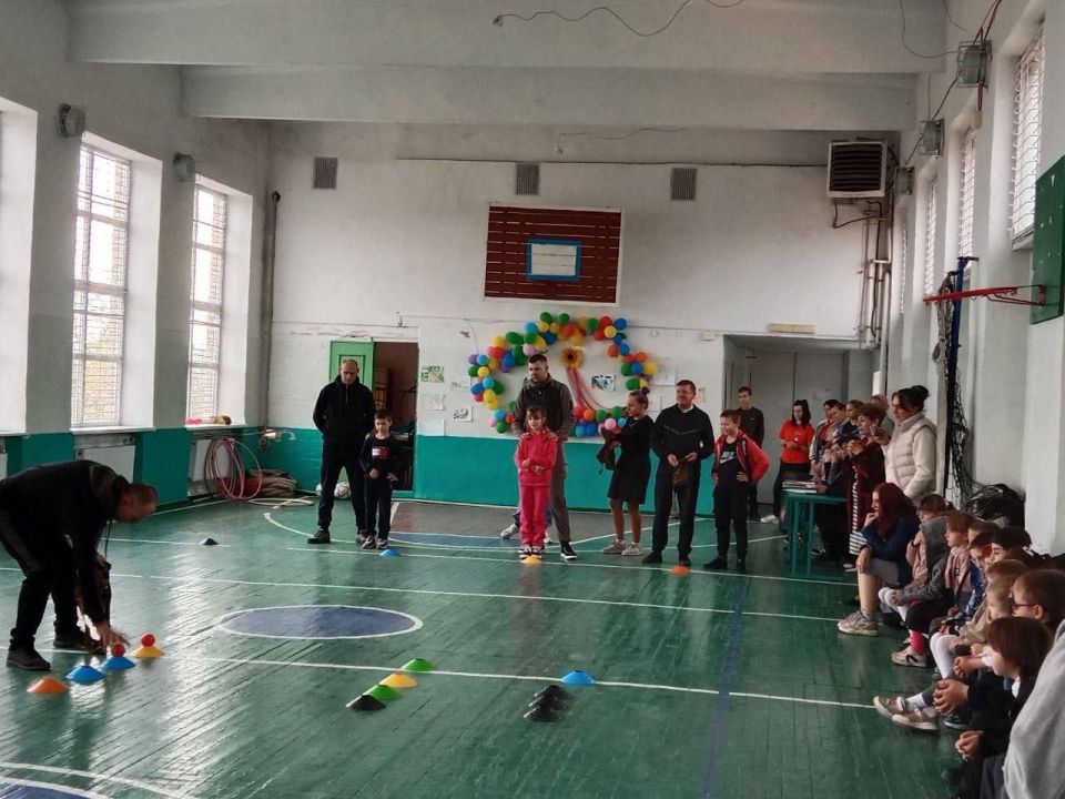 "����, � � ���������� �����": � ���������������� ����� ������ �����������, ����������� ��� ����