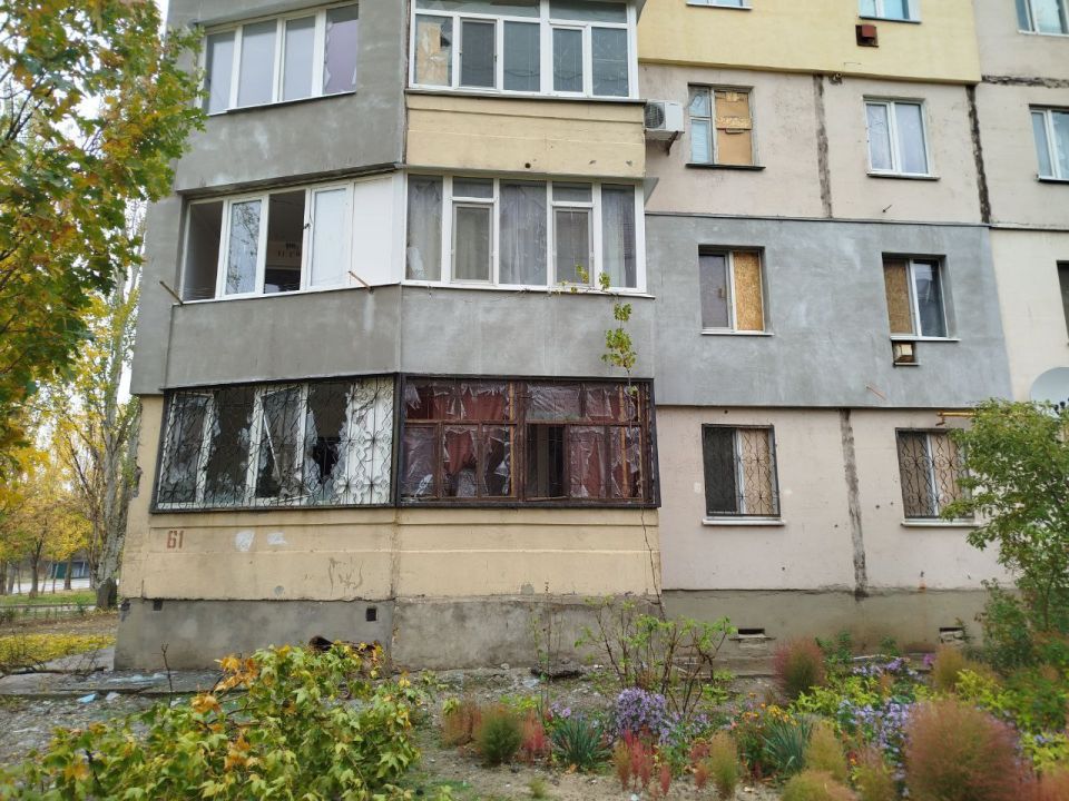 В Голопристанском округе двое мирных жителей получили ранения из-за обстрела ВСУ