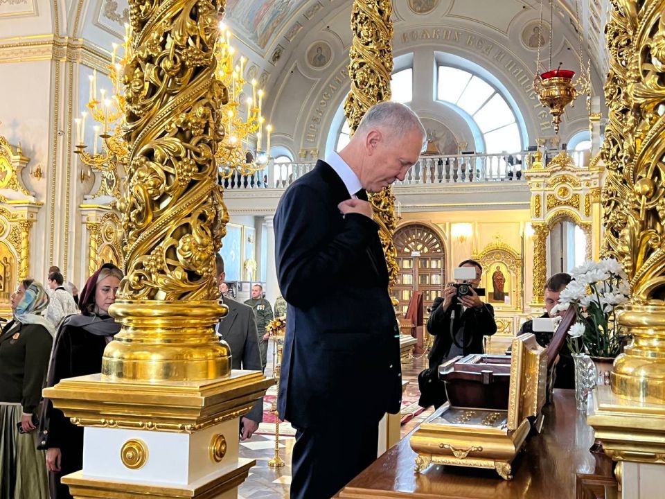 � ������������ ������ ������� ���������� ����� ������� ������� � �������� �������� ������ ���������� � ������������ ��������� � ����������