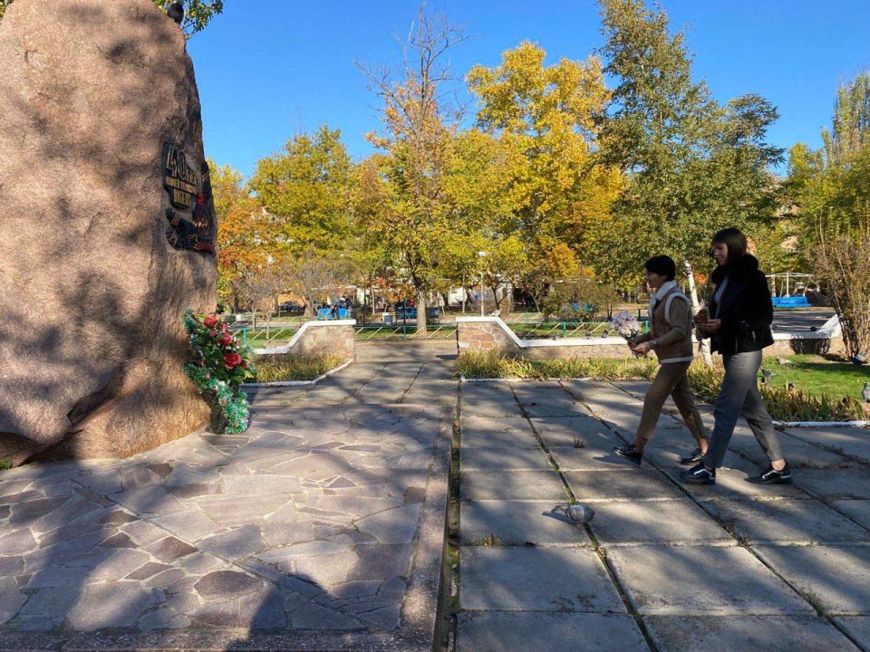 В Новой Каховке почтили память павших воинов