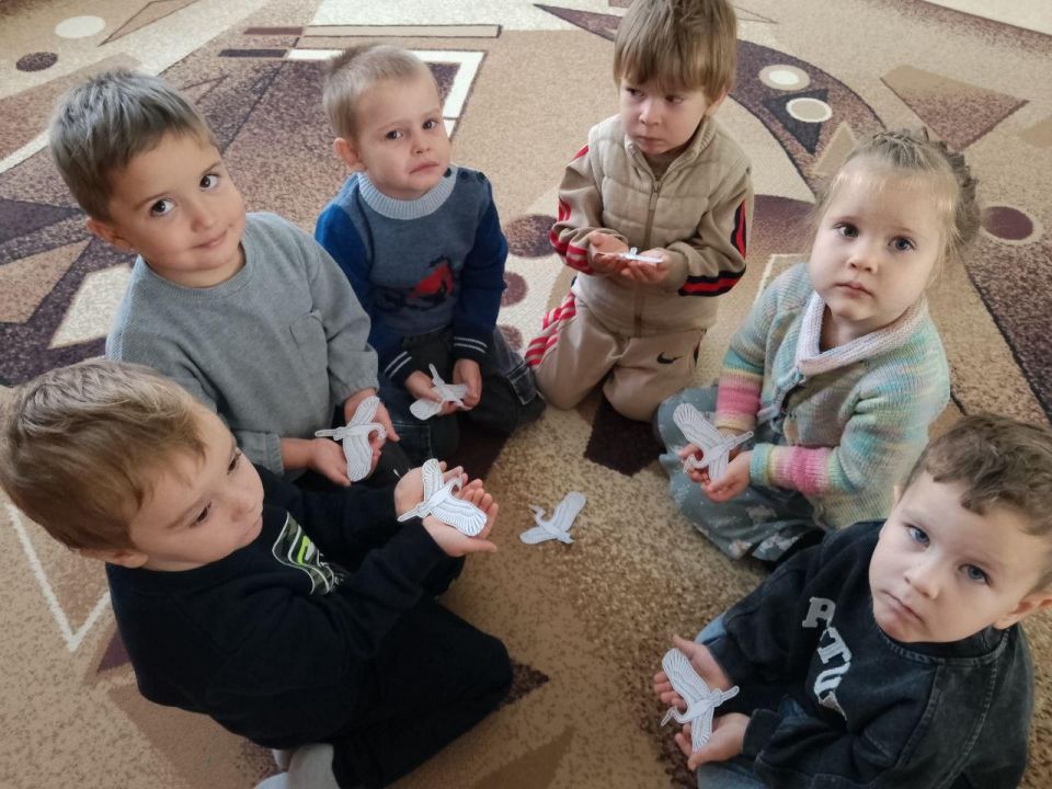 В детском саду «Колокольчик» прошло занятие, посвящённое Дню белых журавлей