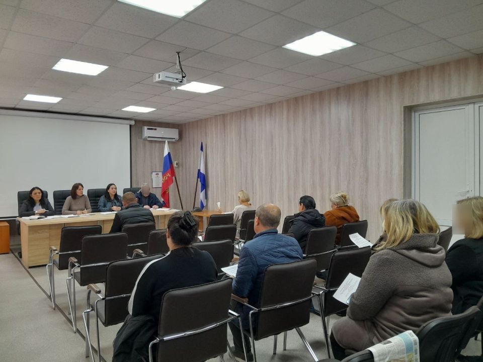 В Чаплинском муниципальном округе провели заседание межведомственной комиссии по противодействию нелегальной занятости в Херсонской области