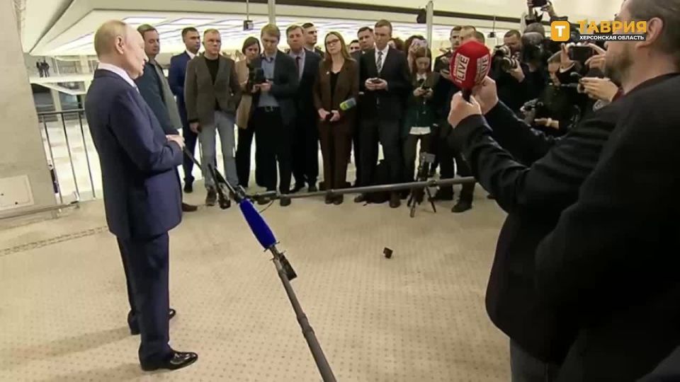 Санкции не повлияют существенно на экономику России, заявил Владимир Путин