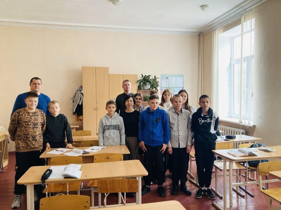 Рязанцы оказали шефскую помощь Верхнерогачикской школе №1