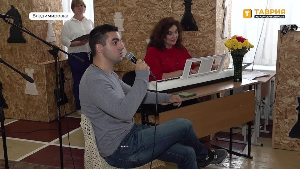 Во Владимировской школе Скадовского округа прошел открытый урок, посвященный жизни и творчеству Сергея Есенина