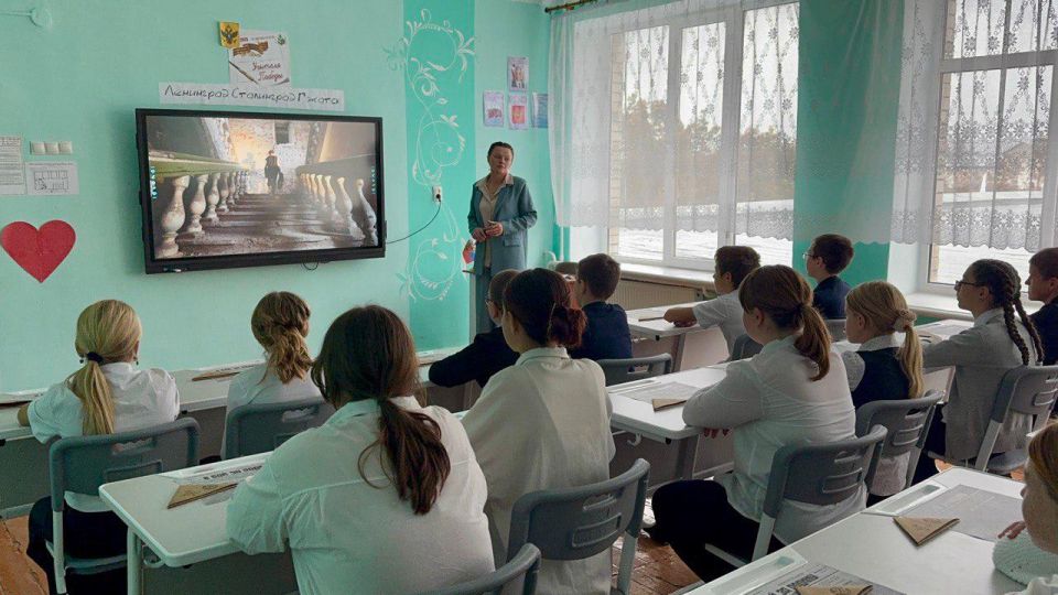 В Александровской школе Каланчакского муниципального округа состоялась Международная акция "Учителя Победы"