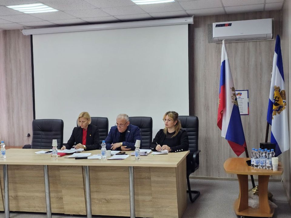 Состоялось 39-е заседание Совета депутатов Чаплинского муниципального округа Херсонской области I созыва