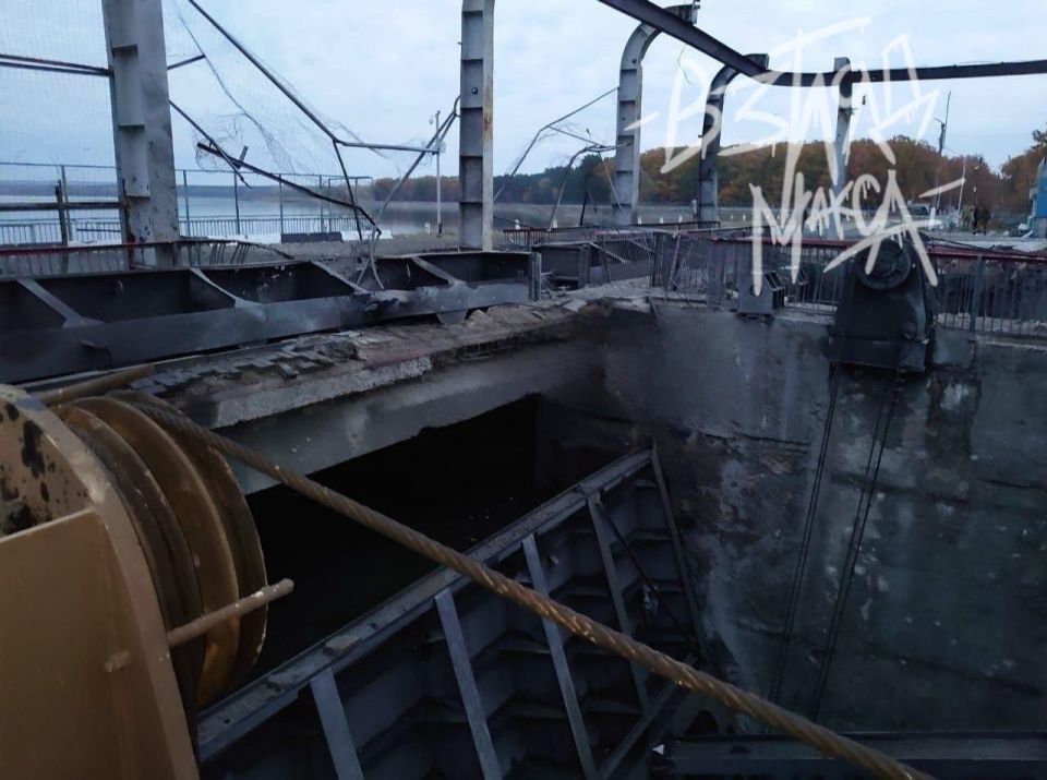 ������� ������������� ������������� �������� ����������� � ���������� ����� ���������� ������������ �������