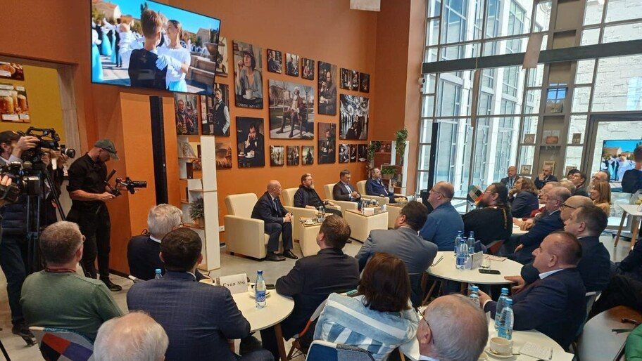 ������ ��� ������� ������� � ��������� � ������������ ����� ������ ������� �����������