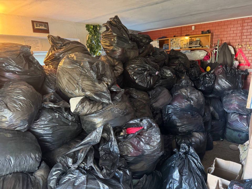 Владимир Оганесов: Коллеги, дорогие земляки!. Хочу от всего сердца поблагодарить наших давних и надёжных друзей — благотворительный фонд «Зов сердца» из города Феодосия — за очередную, очень своевременную партию гуманитарной...